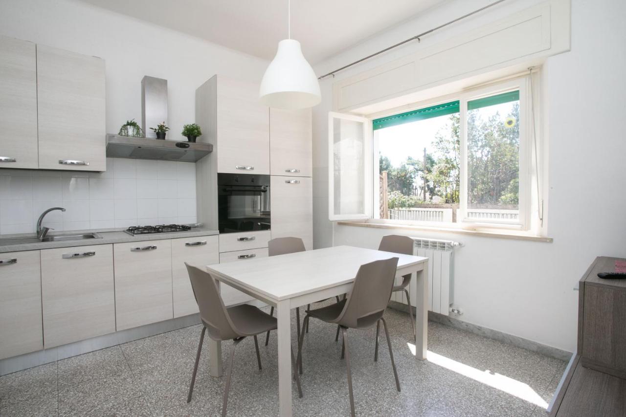Appartement N050 - Numana, Trilocale In Centro Con Portico E Posto Auto Extérieur photo