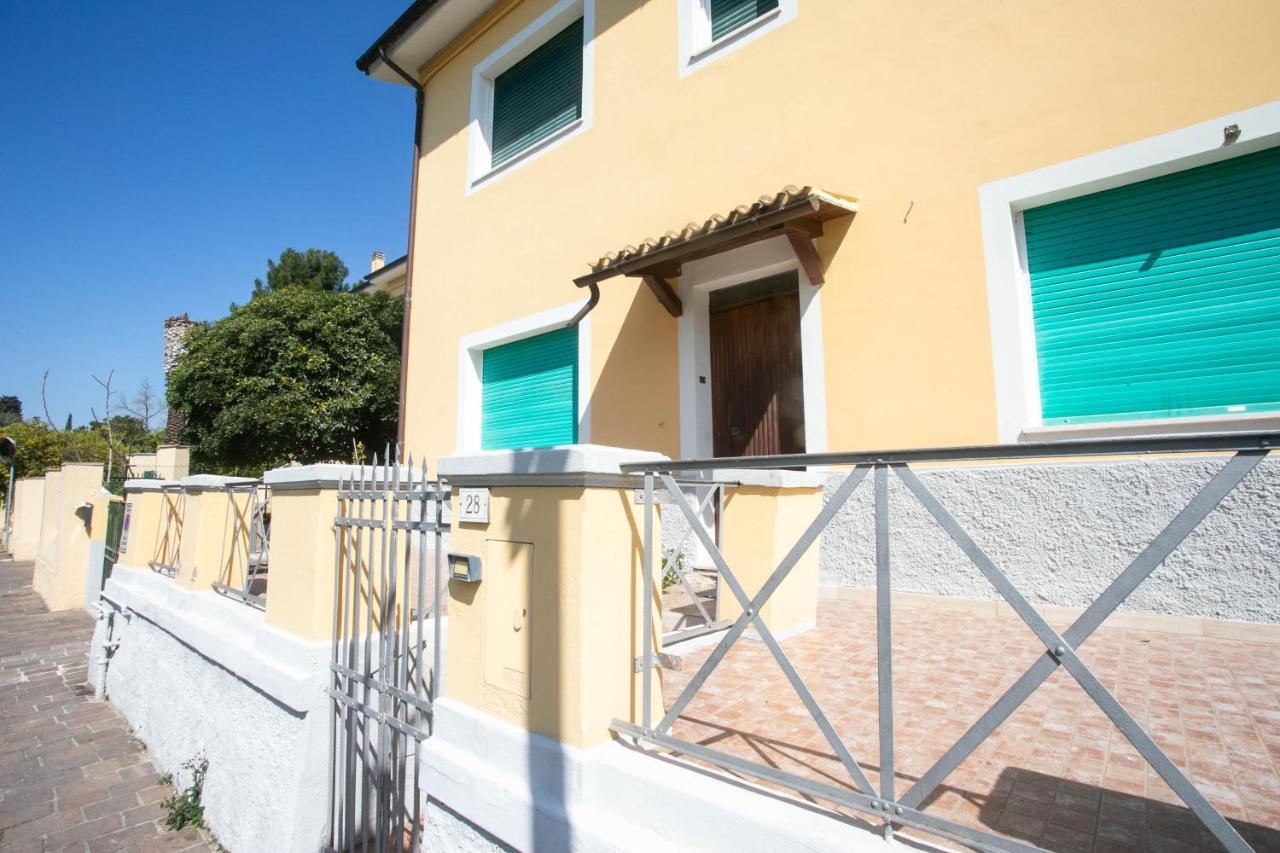 Appartement N050 - Numana, Trilocale In Centro Con Portico E Posto Auto Extérieur photo