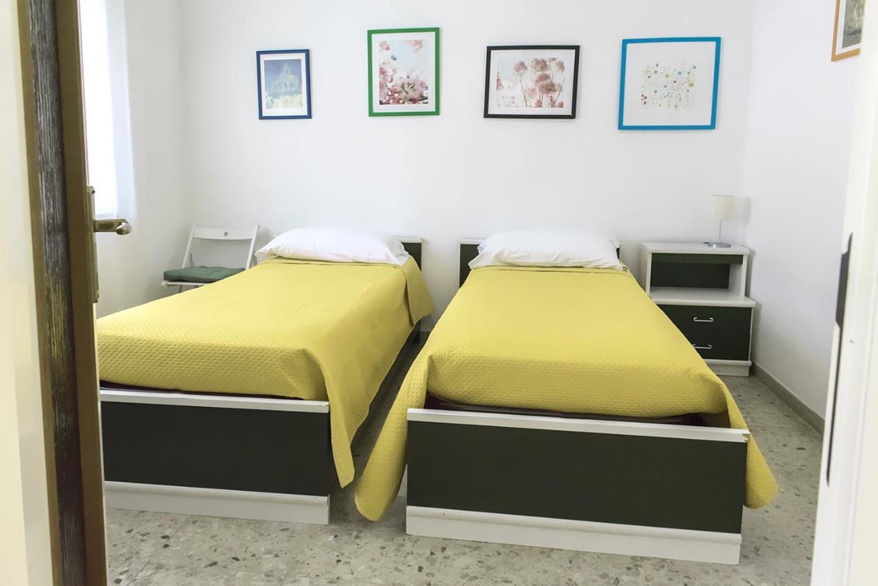 Appartement N050 - Numana, Trilocale In Centro Con Portico E Posto Auto Extérieur photo