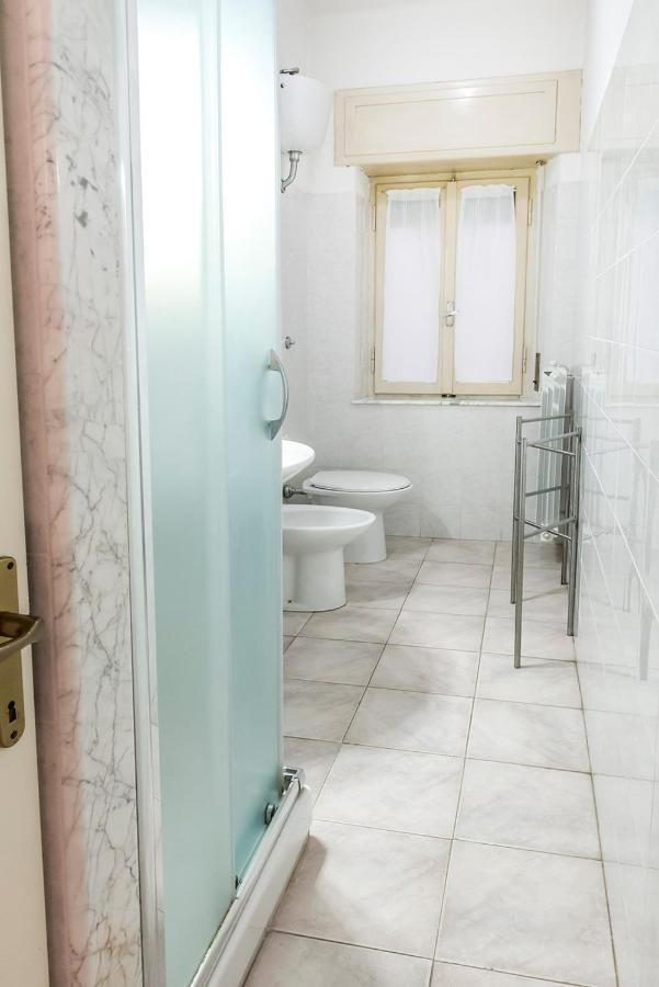 Appartement N050 - Numana, Trilocale In Centro Con Portico E Posto Auto Extérieur photo
